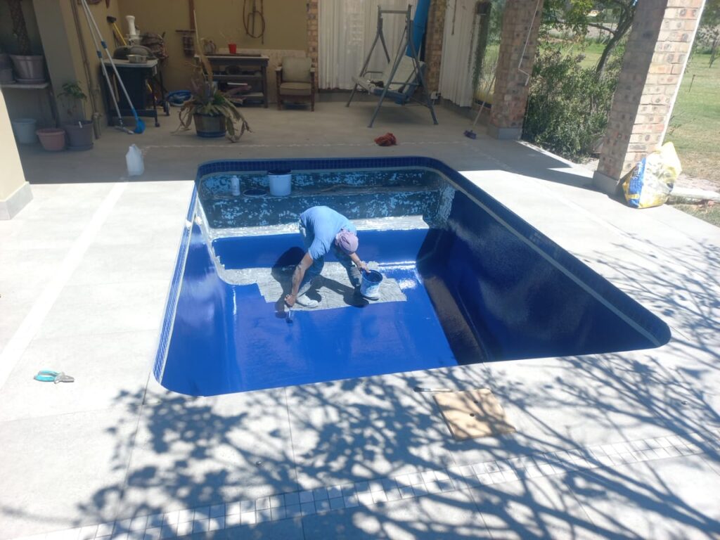 swimming pool cleaning bantry bay